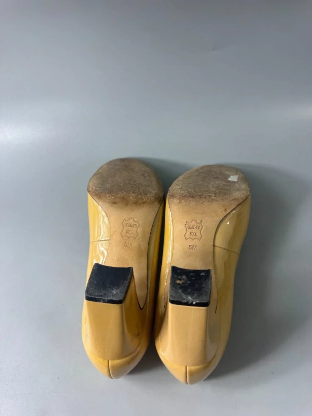 Tory Burch Designer Tan Patent Leather Heel Pumps Size 5 M